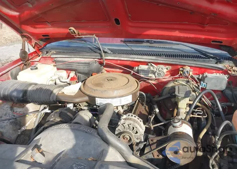 1990 Chevrolet Gmt-400 K2500 from USA, damaged, VIN 1GCGK24K5LE117435